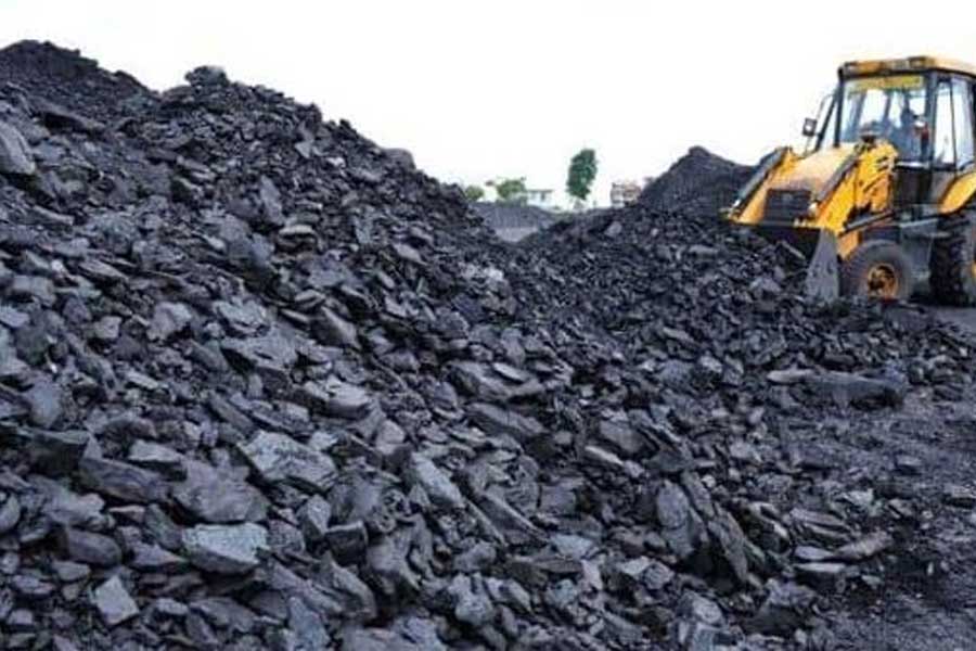 সেই ঘাটতি মেটাতেই বিদেশ থেকে কয়লা আমদানি করতে হয় ভারতকে। কয়লা রফতানিকারক দেশগুলির মধ্যে ইন্দোনেশিয়া, অস্ট্রেলিয়ার পরেই আছে রাশিয়া।