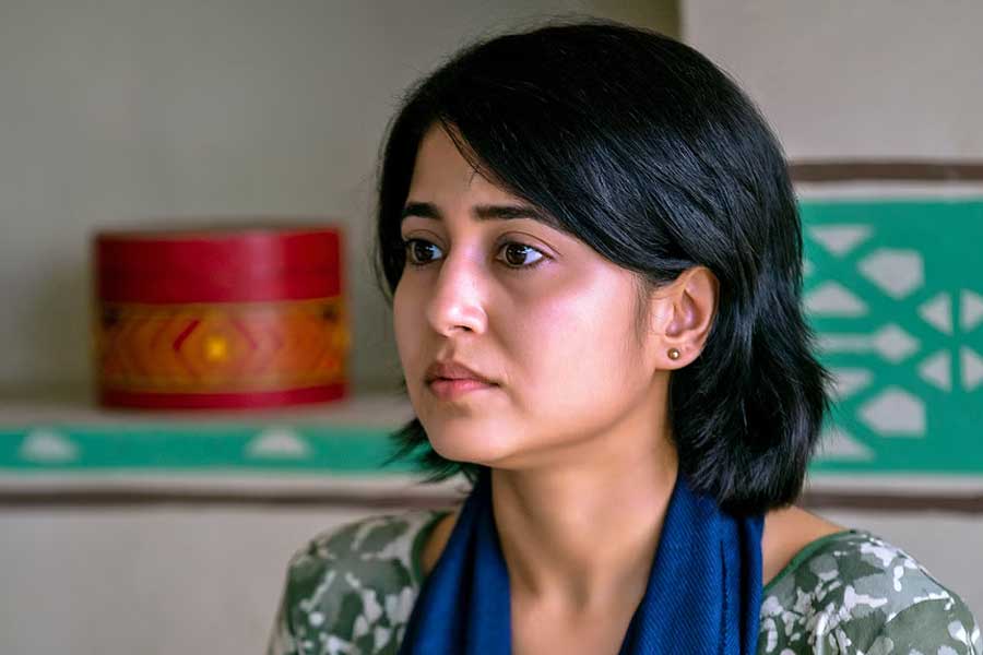 গোলুর চরিত্রে ‘মির্জ়াপুর’ সিরিজ়ে অভিনয় করে জনপ্রিয় হয়ে ওঠেন শ্বেতা ত্রিপাঠি। বলিপাড়া সূত্রে খবর, ‘মির্জ়াপুর ৩’-এর প্রতিটি পর্বে অভিনয় করে ২.২০ লক্ষ টাকা আয় করেছেন শ্বেতা।