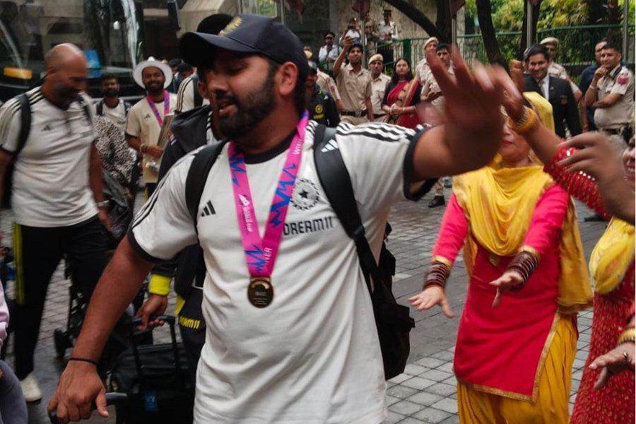 Team India’s moods and moments after reaching New Delhi and up to meet PM Narendra Modi at his residence