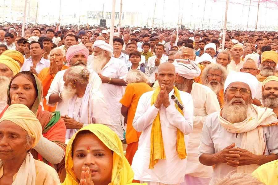উত্তরপ্রদেশের পাটিয়ালি গ্রামে প্রথম আশ্রম খুলেছিলেন ‘ভোলে বাবা’। তার পর থেকে মইনপুরি, শাহজাহানপুর এবং আগ্রাতেও তাঁর নিবাস তৈরি হয়েছে। রয়েছে কোটি কোটি টাকার সম্পত্তি। 
