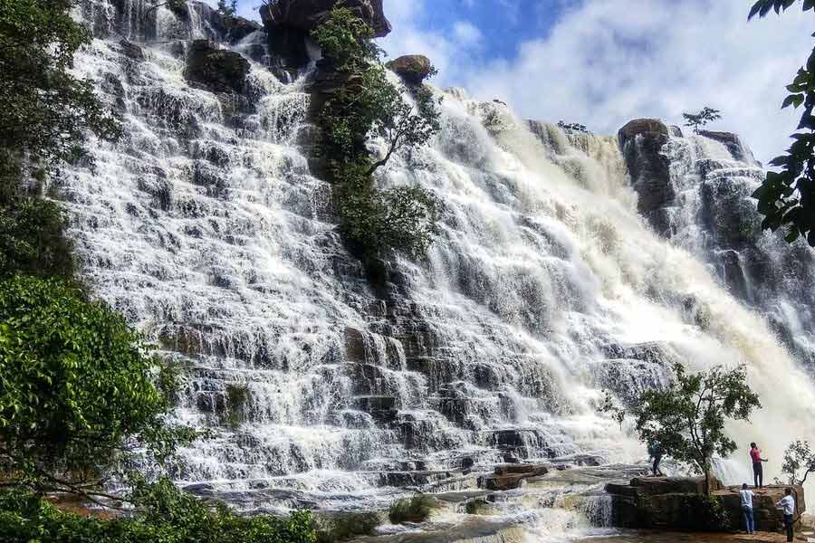 ছত্তীসগঢ়ের জগদলপুরে তিরথগড় জলপ্রপাত।