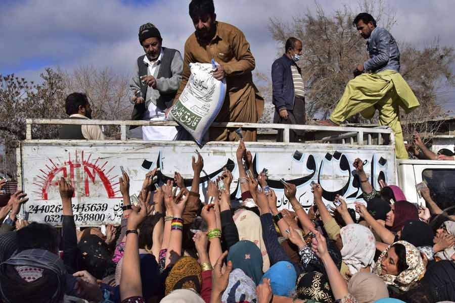 Pakistan PM Shehbaz Sharif ask Russia President to expanding barter trade between two country in SCO summit 