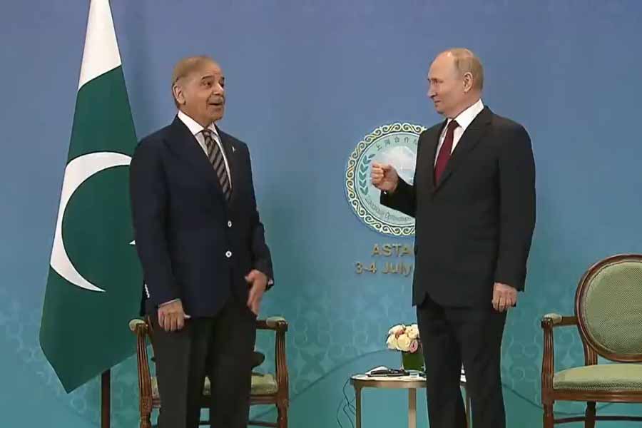 Meeting between Pakistan PM Shehbaz Sharif and Russian President Vladimir Putin caches eye