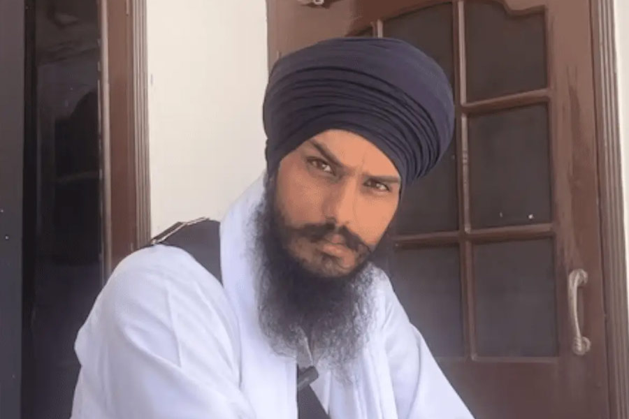 Two jailed MP Amritpal Singh and Engineer Rashid took oath in Parliament after winning respective seats