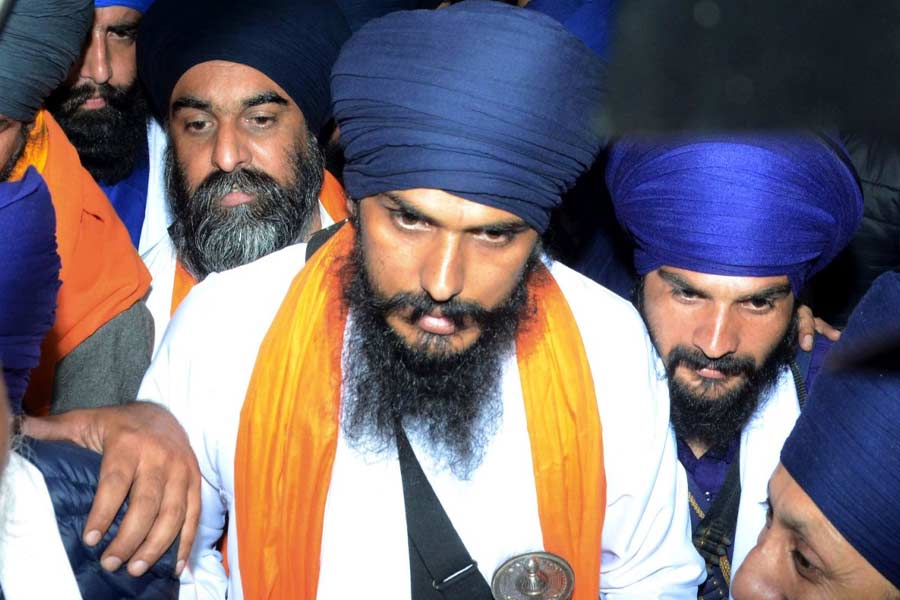 Two jailed MP Amritpal Singh and Engineer Rashid took oath in Parliament after winning respective seats