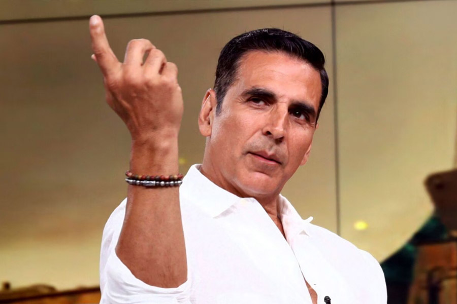 Akshay Kumar 8 hrs shoot policy for sarfira movie