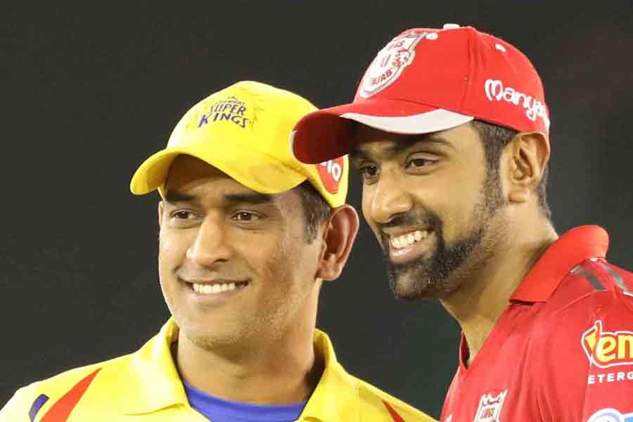 Dhoni and Ashwin