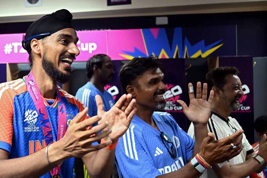 BCCI Prize Money Comparison: Amount Mahendra Singh Dhoni's Teams Earned In 2007, 2011 and 2013 with Rohit Sharmas team in 2024