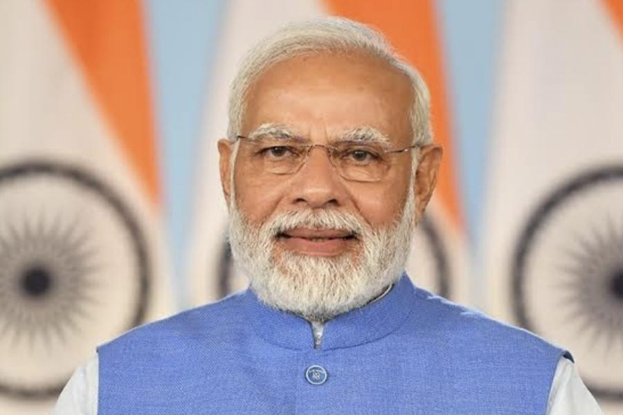 বিশেষজ্ঞদের অনেকের মতে, মোদীর কাজ়াখস্তানে না যাওয়ার আসল কারণ ভিন্ন। এর নেপথ্যে রয়েছে নয়াদিল্লির বিশেষ বিদেশ নীতি। নানা ধরনের কূটনৈতিক ভাবনা কাজ করেছে এই সিদ্ধান্তের নেপথ্যে।