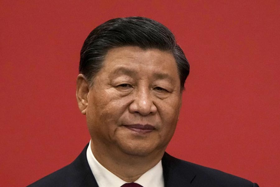 অনেকে বলছেন, মোদীর কাজ়াখস্তানে না যাওয়ার নেপথ্যে অন্যতম কারণ চিনকে এড়ানো। চিনের প্রেসিডেন্ট শি জিনপিংকে এড়িয়ে চলাকে এই মুহূর্তে ভারতের বিদেশ নীতির অন্যতম অঙ্গ বলে মনে করছেন কেউ কেউ।