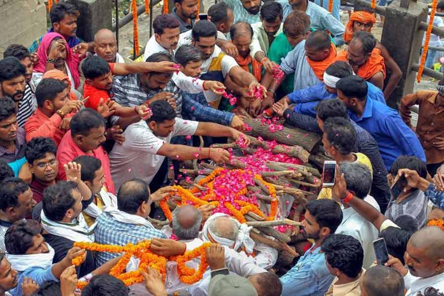 All you need to know about Munna Bajrangi, dreaded gangster of Uttar Pradesh who died in jail 