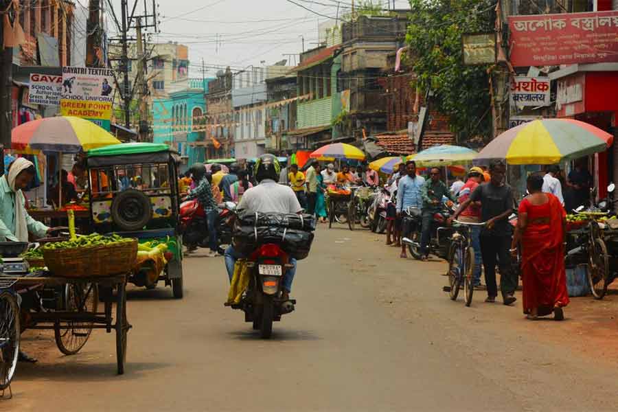 নিয়ামতপুরে লিথুড়িয়া রোড ফের দখল।