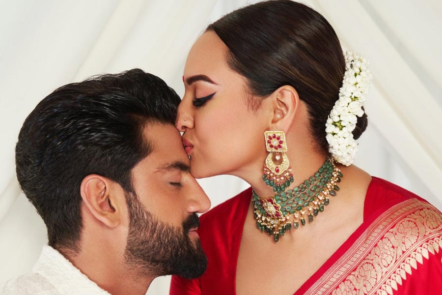 Sonakshi Sinha confirms there were gatecrashers at her wedding with Zaheer Iqbal