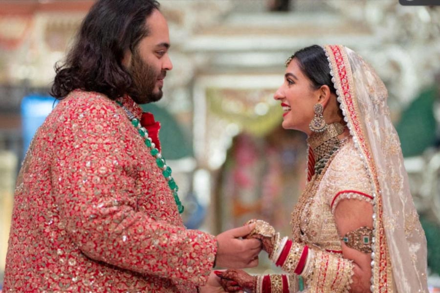 Shahid-Mira, Shah Rukh-Gouri, Ranveer-Alia, who was best dressed couple at Anant Ambani and Radhika Merchant wedding 