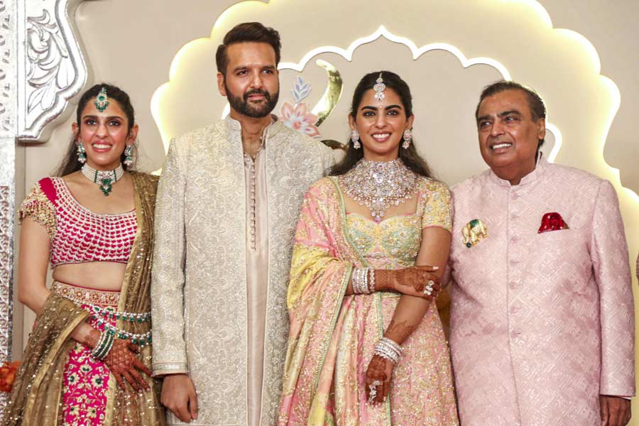How the Ambani Family presented themselves in Ananta and Radhika's wedding ceremony