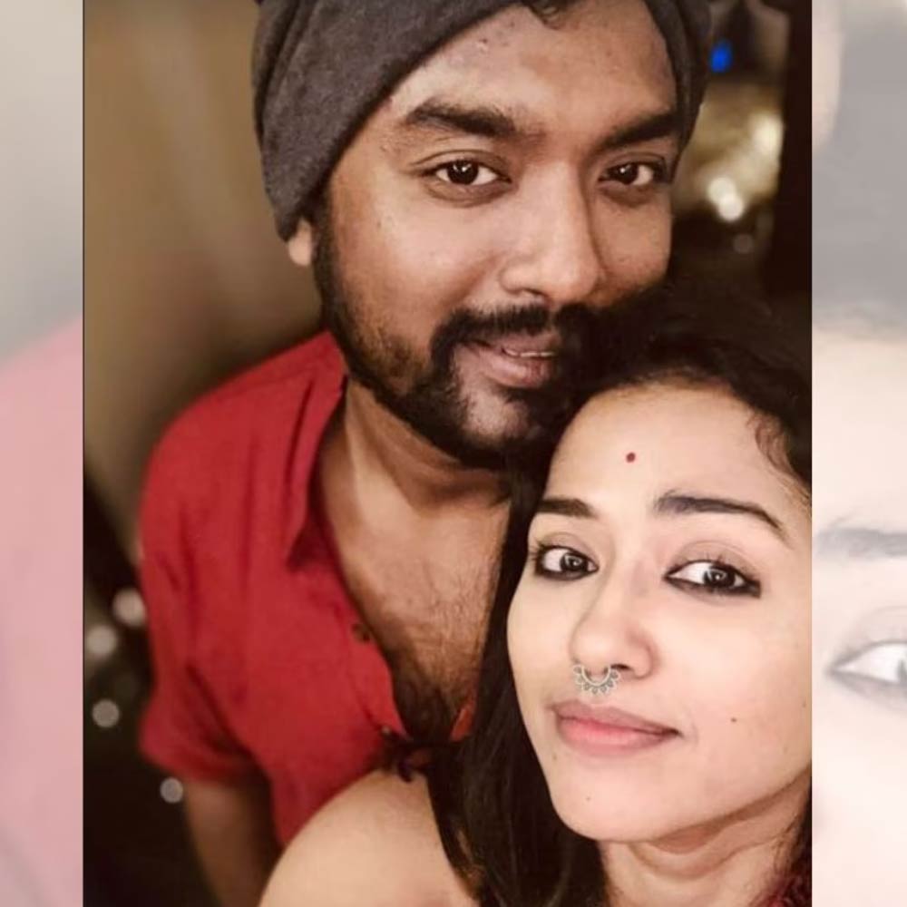 তার পর নতুন বছরের শুরুতেই সুইডেন ঘুরতে যান সোহিনী-শোভন। সেই সময় সাদা বরফের মাঝে দু’জনে আলাদা ভাবে ঘুরতে যাওয়া ছবি সমাজমাধ্যমে পোস্ট করলেও তত দিনে ব্যপারটা স্পষ্ট। একসঙ্গে শীত উপভোগ করছেন সোহিনী-শোভন।