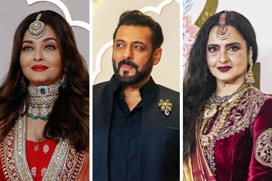 Rekha meets Salman Khan and roams around with him at Anant Ambani and Radhika Merchant\\\'s wedding