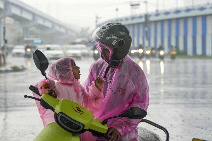 No alert for South Bengal but yellow alert for North Bengal on Monday