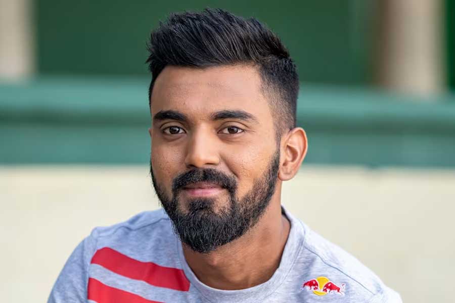 KL Rahul Assistant Manager in RBI