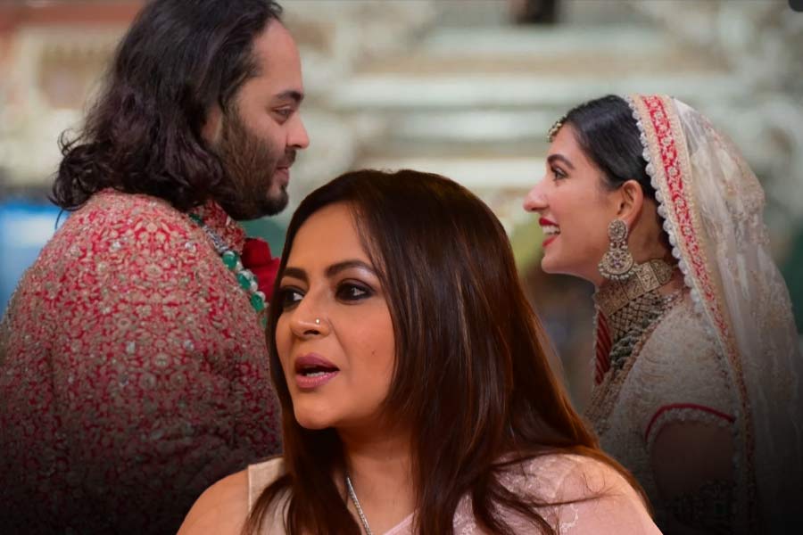 Bengali actress Sreelekha Mitrta criticises industry celebrities who went to Anant Ambani and Radhika Merchant marriage