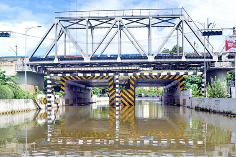 কোনা এক্সপ্রেসওয়ের গরফা আন্ডারপাসে জল জমার সমস্যার সমাধানও কার্যত বিশ বাঁও জলে চলে গিয়েছে।