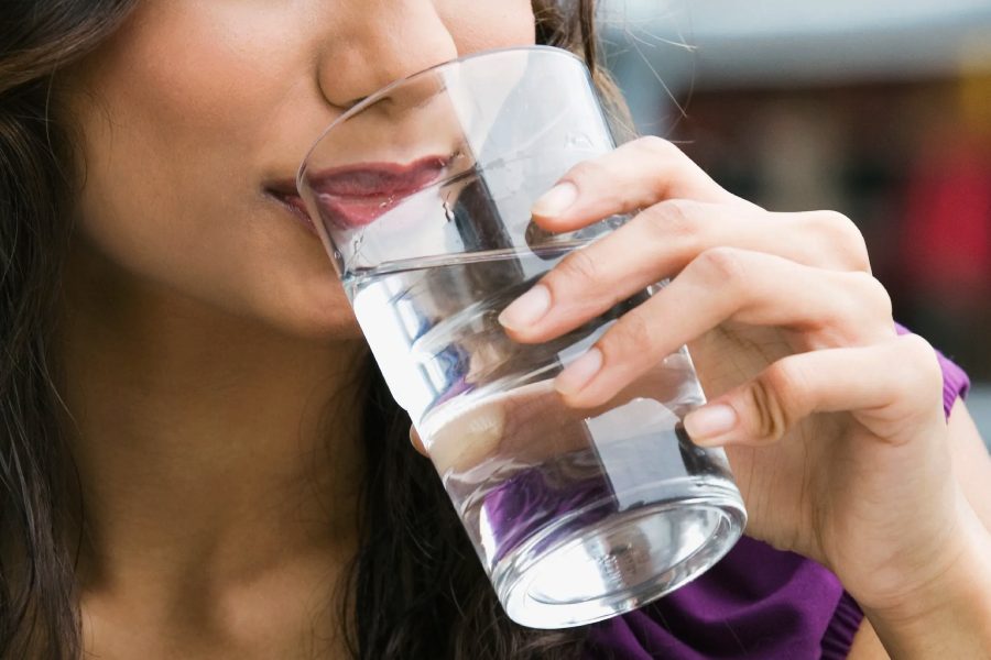 Five signs that you are not drinking enough water