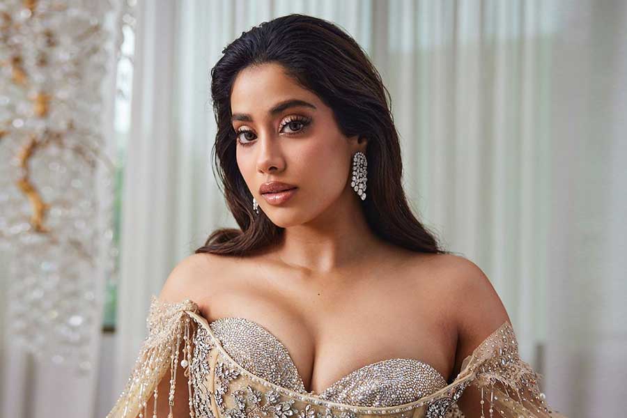 Janhvi Kapoor shares how she deals with trolling on social media