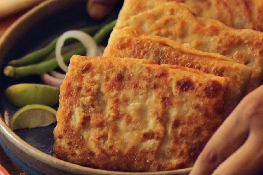 Top food joints in Kolkata to get best Mughlai Paratha