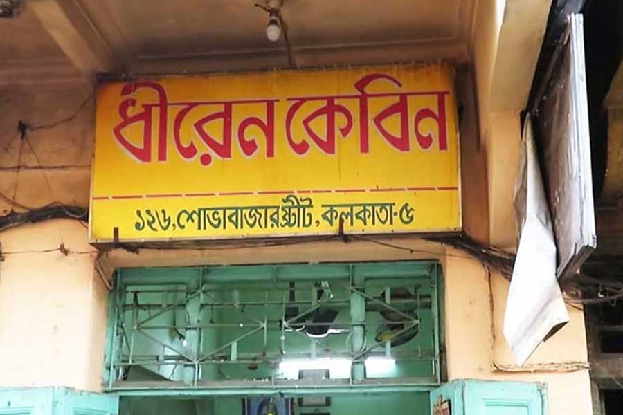 Top food joints in Kolkata to get best Mughlai Paratha