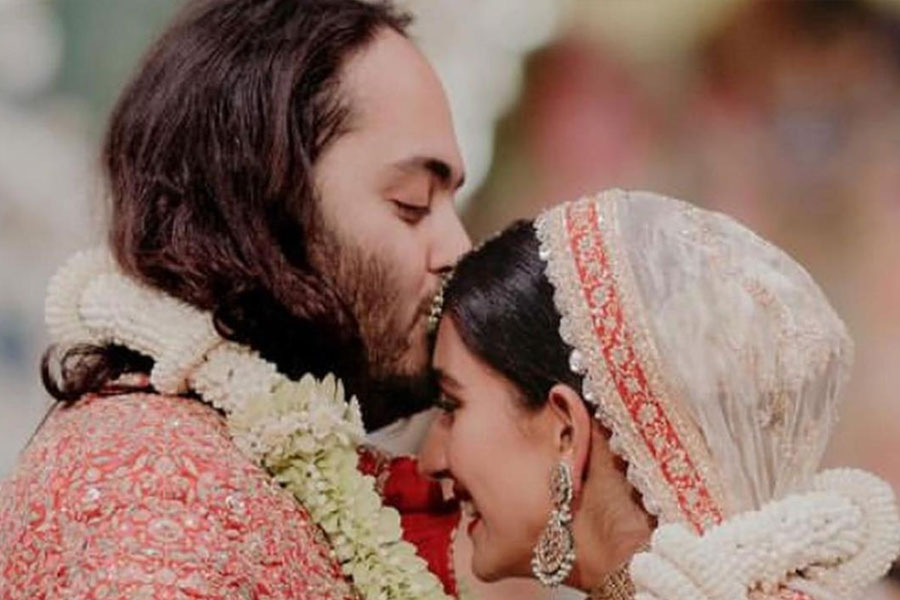 From yacht to cars, luxurious apartments, gifts Anant Ambani and Radhika Merchant received on their wedding