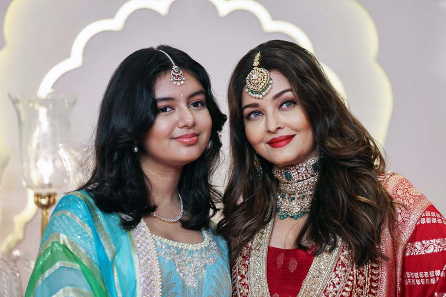 From yacht to cars, luxurious apartments, gifts Anant Ambani and Radhika Merchant received on their wedding