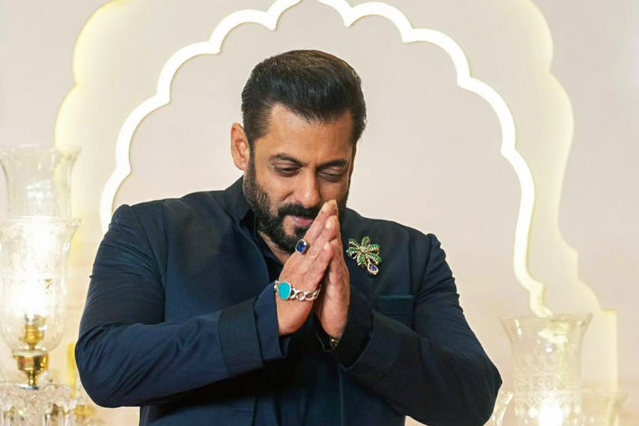 From yacht to cars, luxurious apartments, gifts Anant Ambani and Radhika Merchant received on their wedding