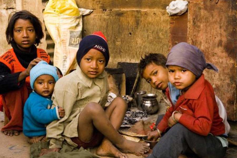 তবে কমিশনের শর্ত ছিল, বিশেষ তকমা পাওয়া রাজ্যকে পর্বতসঙ্কুল হতে হবে বা মোট জনসংখ্যার বড় অংশকে তফসিলি সম্প্রদায়ভুক্ত হতে হবে। কিংবা সেই রাজ্যটির জনঘনত্ব অন্য রাজ্যের তুলনায় অনেক কম হতে হবে।