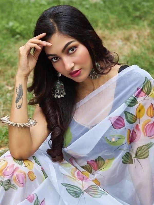 ২০১৯ সালে ফের নতুন প্রেমের আগমন। এ বার মডেল অন্তরা চৌধুরী। যদিও মাসখানেক সম্পর্কে থাকার পরই ভেঙে যায় সেই রণজয়ের নতুন সম্পর্ক।