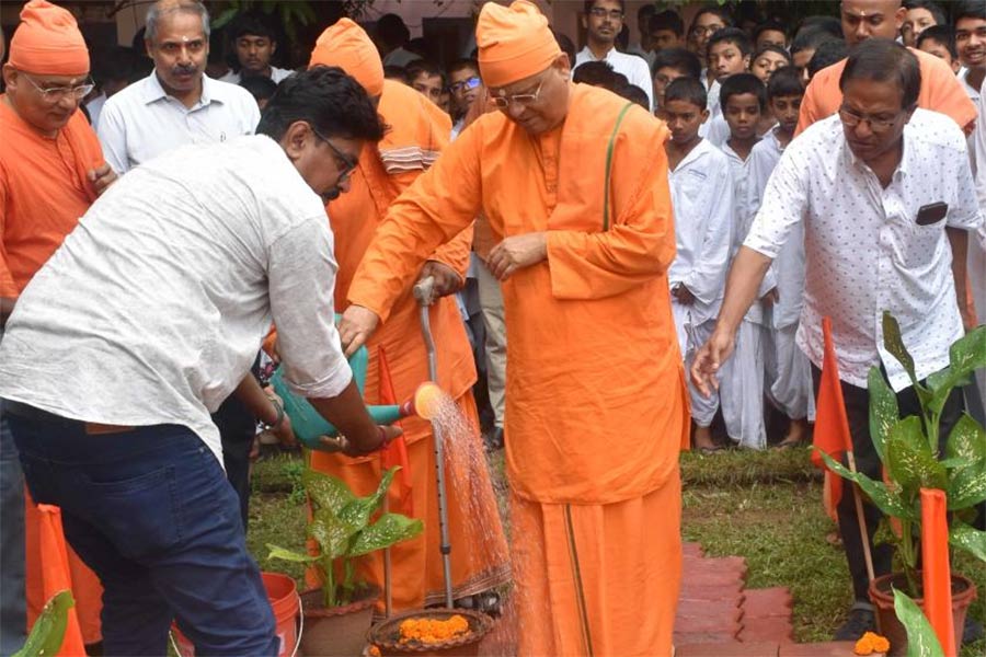 পুরুলিয়ায় কৃষি কলেজের ভিত্তিপ্রস্তর স্থাপন। বুধবার।