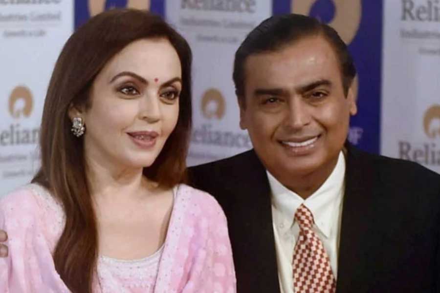 How much do star kids pay for studying in Ambani’s school