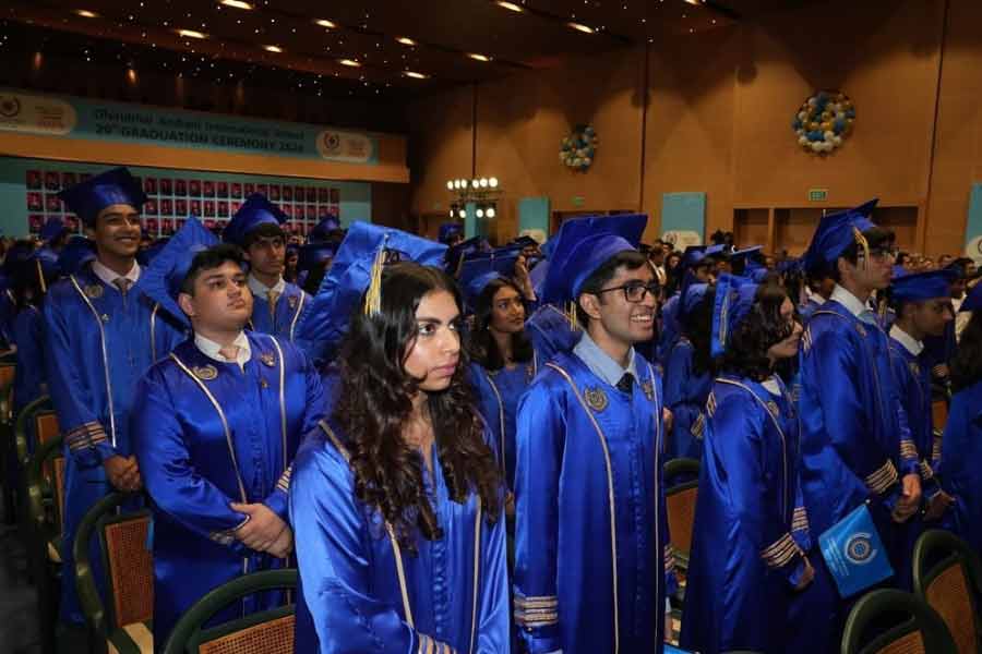 How much do star kids pay for studying in Ambani’s school