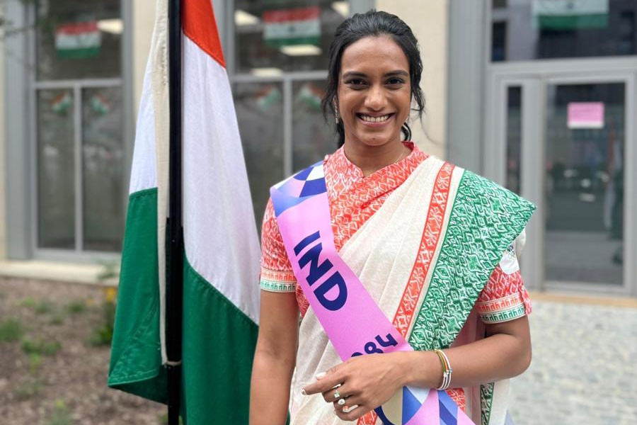 PV Sindhu and Sharath Kamal lead India on River Seine in the Paris Olympics Opening Ceremony 2024