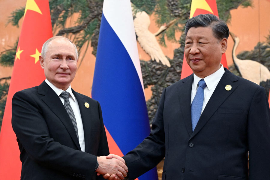 America and Canada intercepts Russian and Chinese bombers near Alaska 