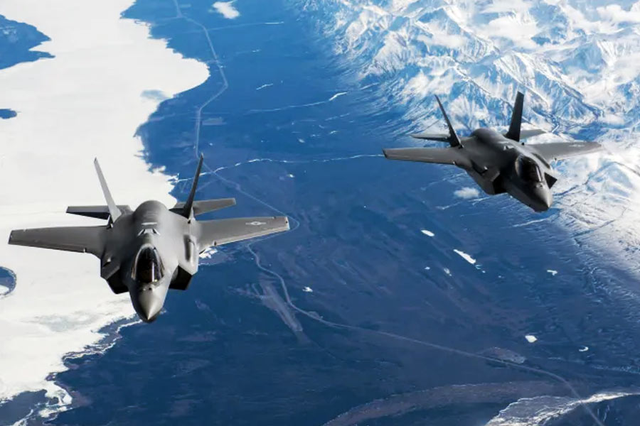 America and Canada intercepts Russian and Chinese bombers near Alaska 