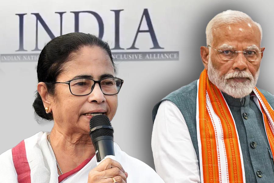 INDIA over Mamata Banerjee\\\\\\\\\\\\\\\\\\\\\\\\\\\\\\\'s \\\\\\\\\\\\\\\\\\\\\\\\\\\\\\\'mic muted during Niti Aayog meet\\\\\\\\\\\\\\\\\\\\\\\\\\\\\\\' claims