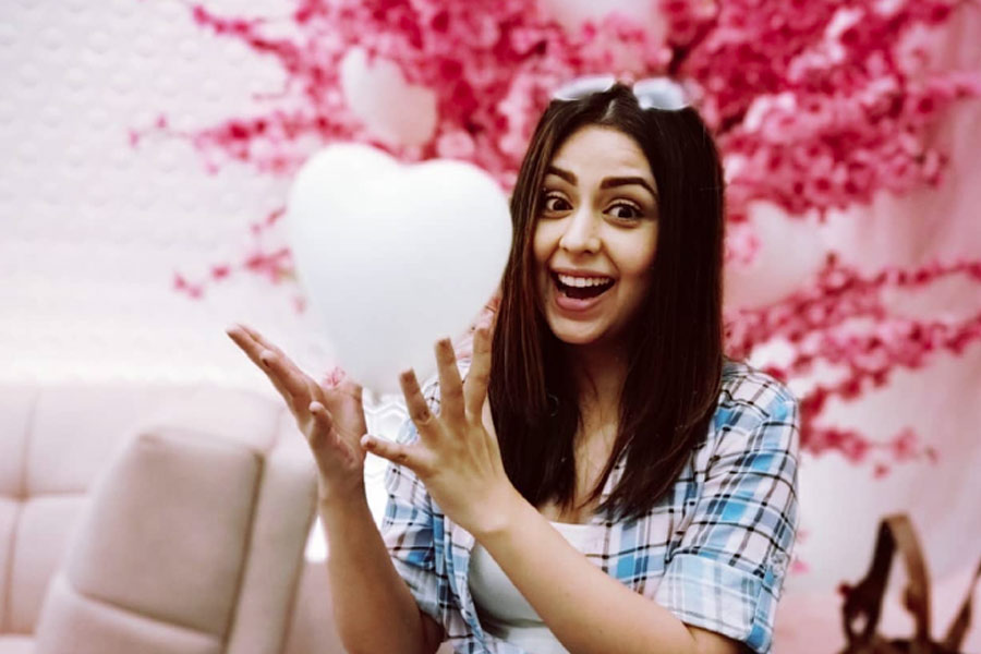 Meet Mirzapur actress Neha Sargam, who played the role of Saloni Tyagi, know about her career and personal life 