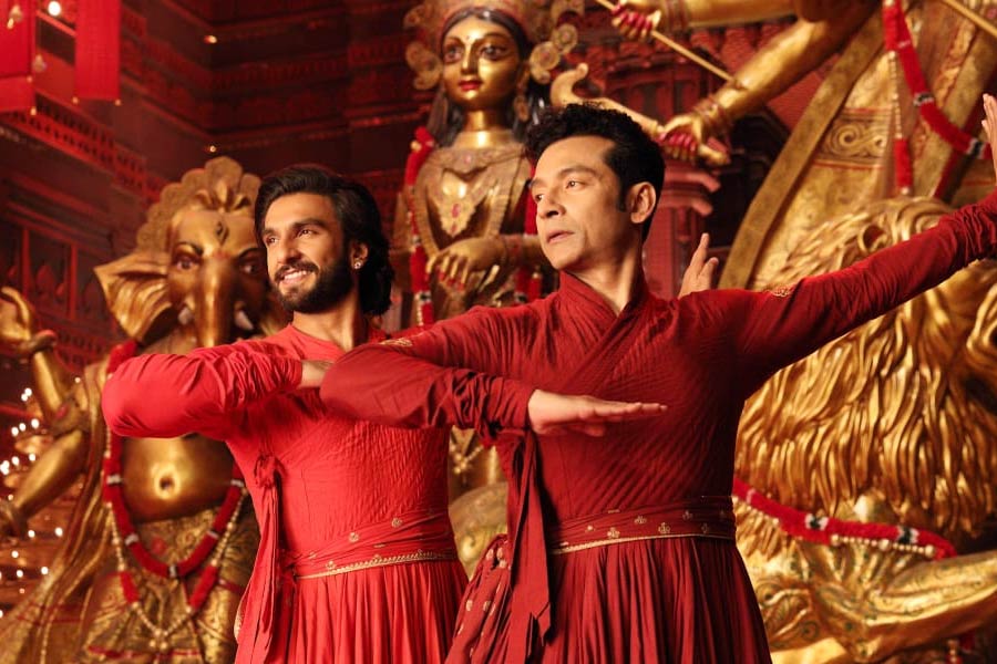 Image of Tota Roy Chowdhury and Ranveer Singh