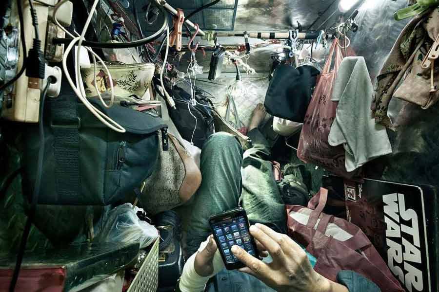 এই বাঙ্কগুলির মাসপ্রতি সর্বোচ্চ ভাড়া ভারতীয় মুদ্রায় ২৬ হাজার টাকা।