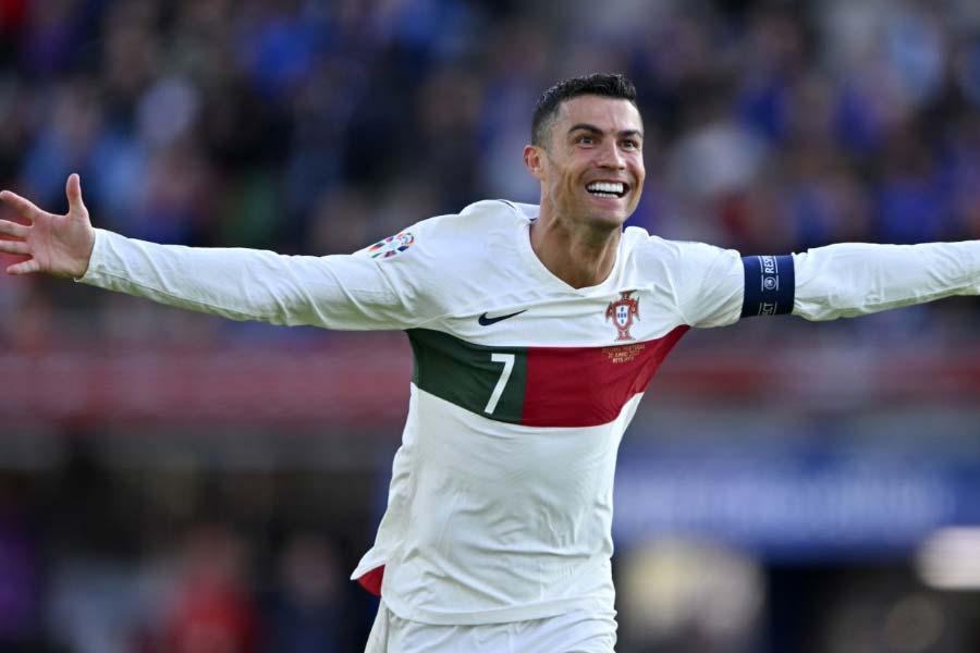 Greatest football XI of all time according to ChatGPT 