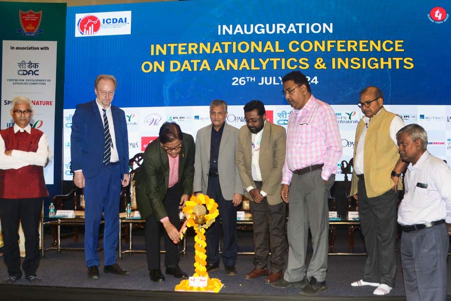 Techno International New Town organized the 2nd International Conference on Data Analytics