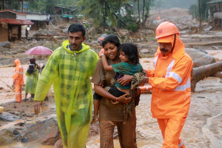 Pictures of Kerala Wayanad Landslide incident 