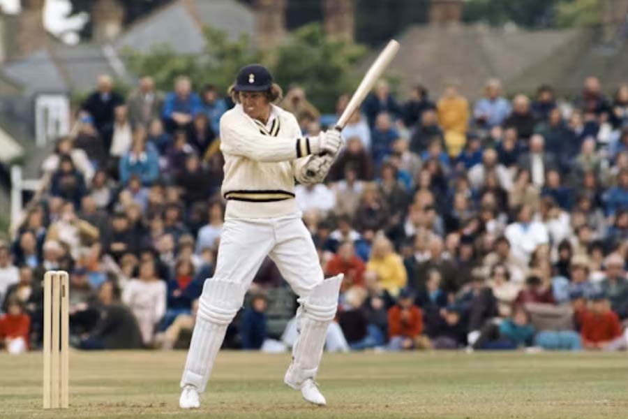 Controversial greatest Test XI picked by Umpire Dickie Bird 