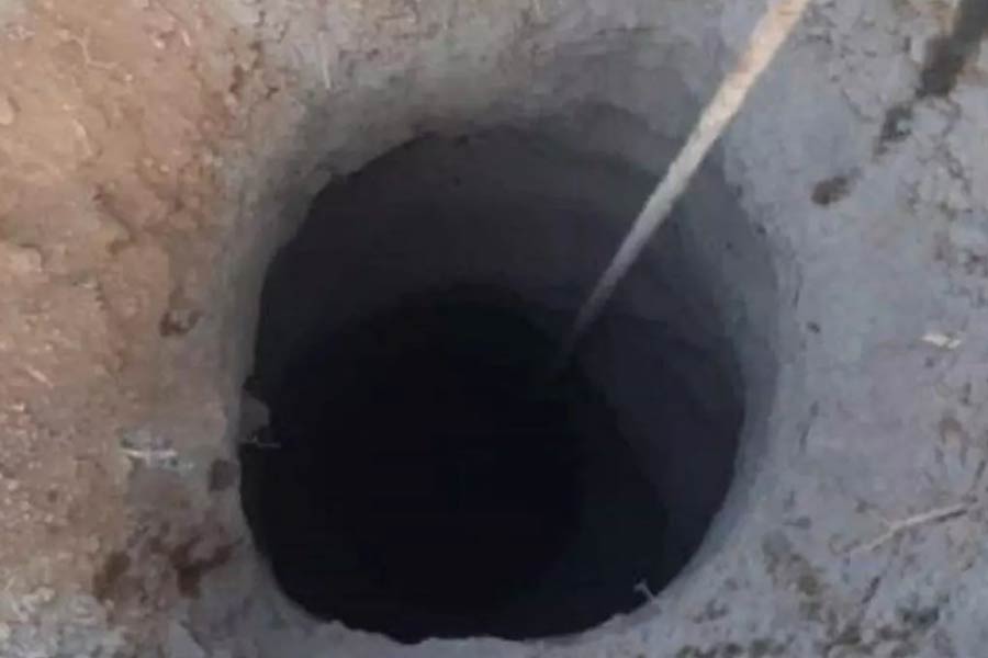 3-Year-Old girl died due to falls into 250-feet borewell