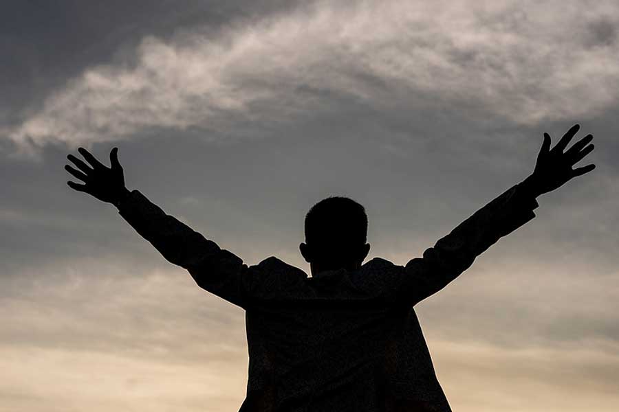 The farewell rituals of IIT kanpur includes marriage between two male students